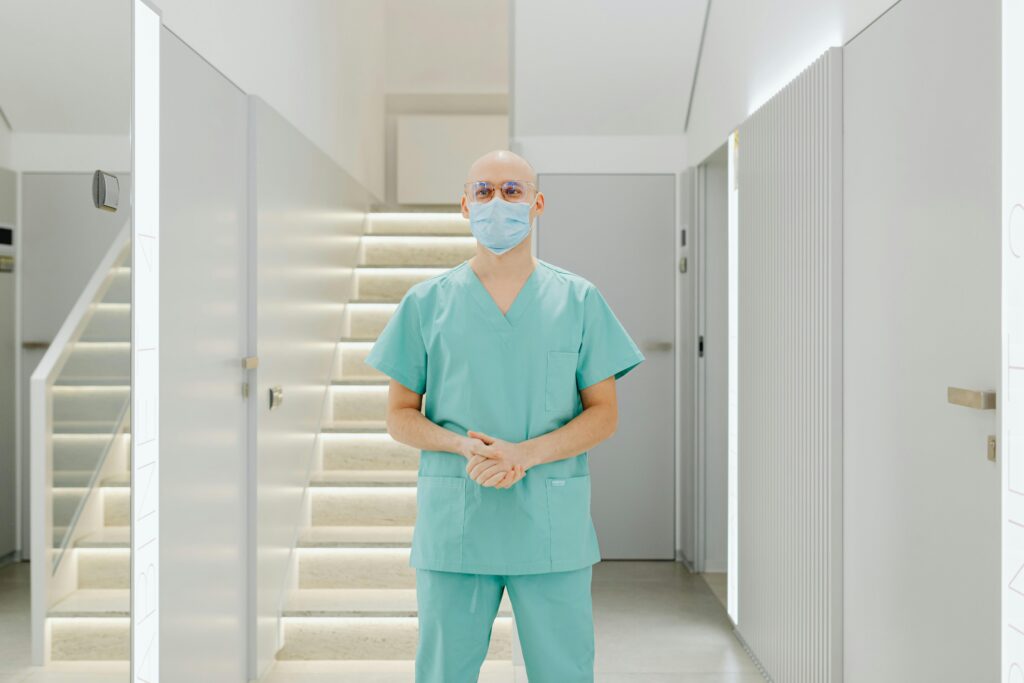 dr. Simon Princl